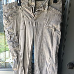 Gloria Vanderbilt khaki pants, size 12 petite length
